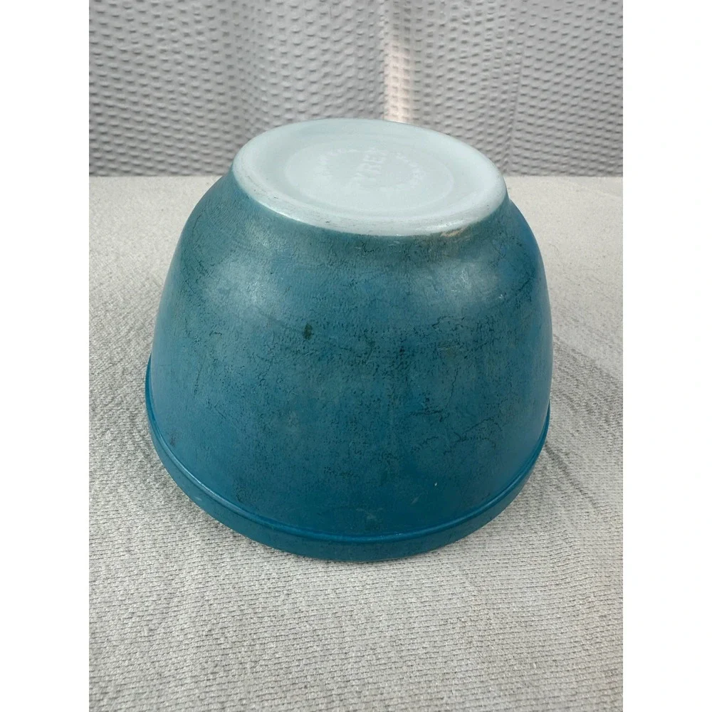 Vintage Pyrex Turquoise Blue Mixing Bowl Small Mid Century MCM 6.5